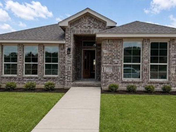 1422 Quail Creek Drive, Cleburne, TX 76033