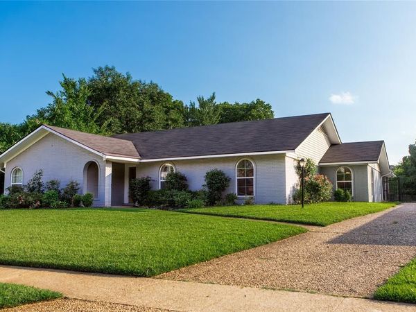 7500 Camelback Drive, Shreveport, LA 71105