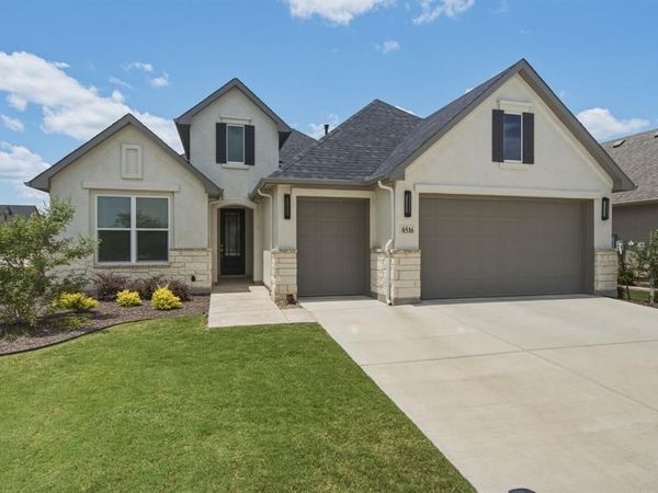 8516 Ebony Way, Denton, TX 76207