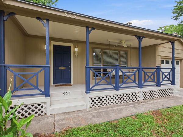 909 Keith Pumphrey Drive, River Oaks, TX 76114
