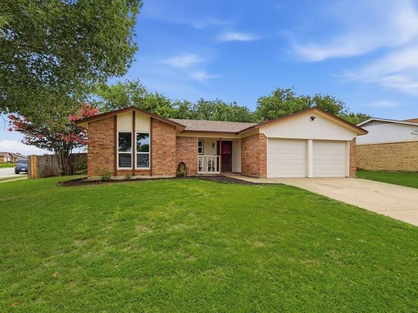 6028 Marigold Drive, Watauga, TX 76148