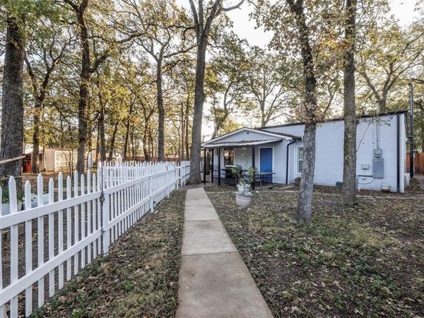 9953 Greentree Lane, Wills Point, TX 75169