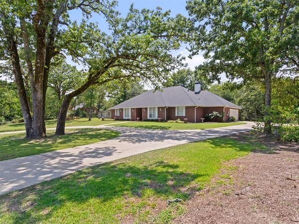 17681 Huckleberry Circle, Lindale, TX 75771