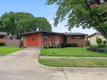 2251 Myrtlewood Drive, Dallas, TX 75232