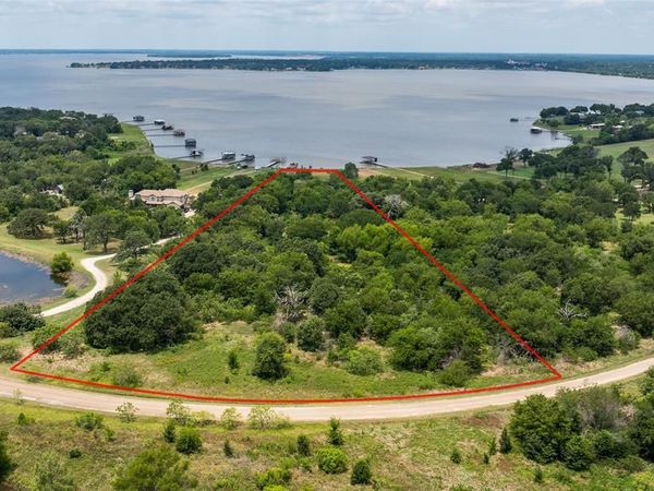 103-105 Sun Valley , Mabank, TX 75147