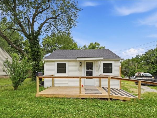 1100 S Savage Street, Independence, MO 64050