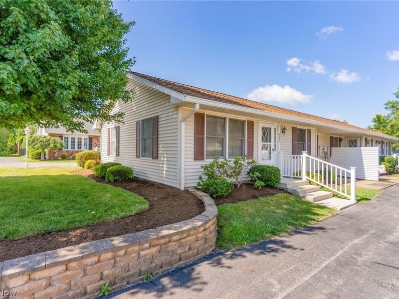 942 Canterbury Lane, Salem, OH 44460 Photo 3