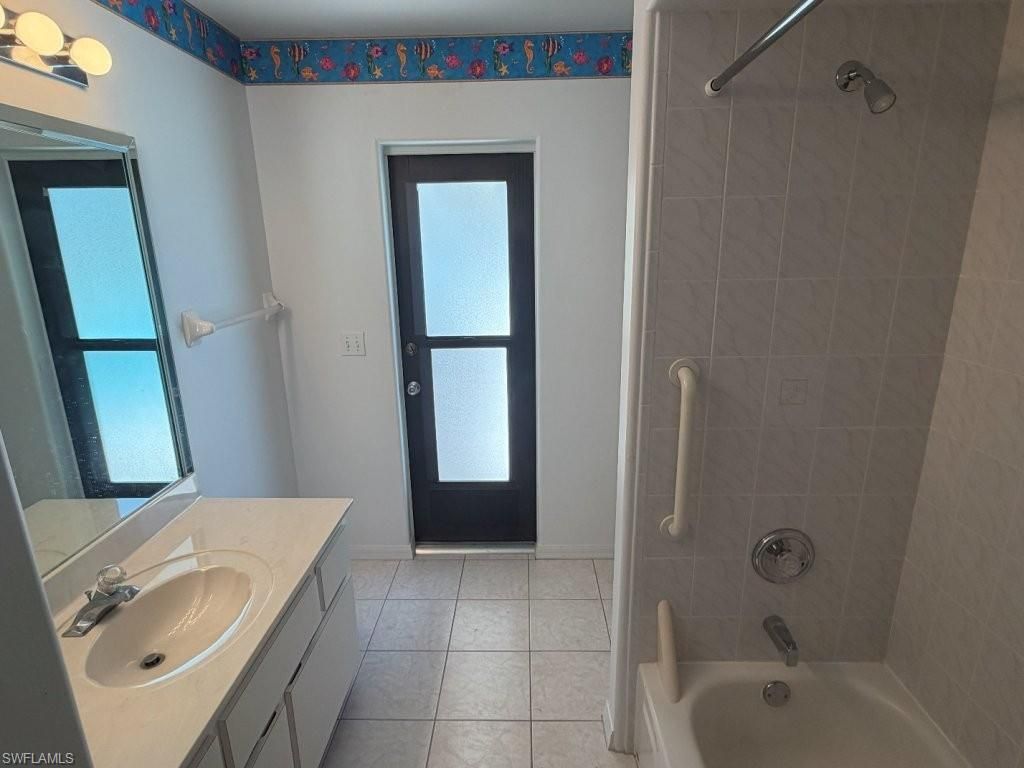 3923 SE 10th Pl , Cape Coral, FL 33904 Photo