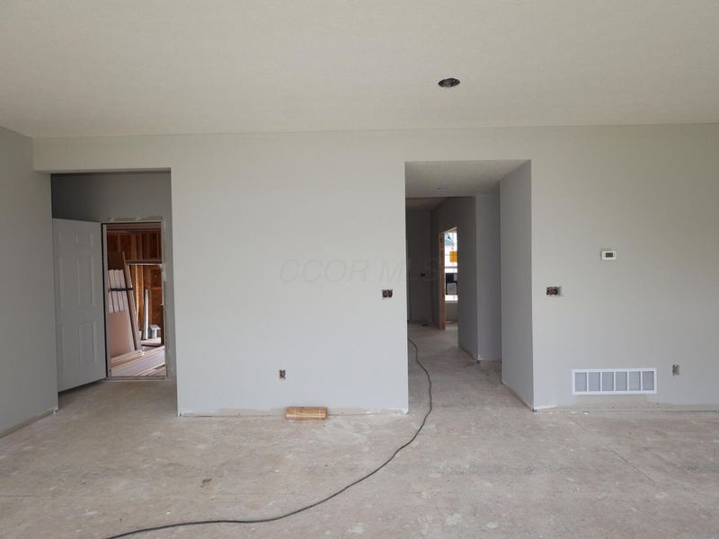 4586 Burgstaller Court, Grove City, OH 43123 Photo 5
