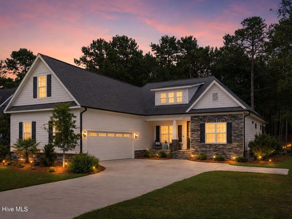 789 Breezewood Drive SE, Bolivia, NC 28422