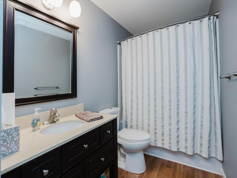 118 W Clinton Reef Drive, Unit 118, Port Clinton, OH 43452 Photo 4