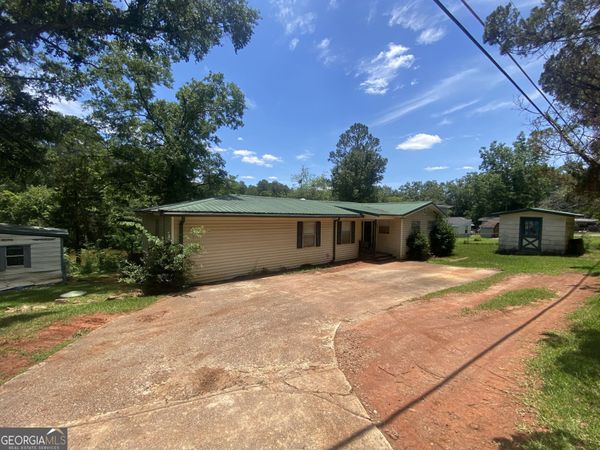 388 E Pine Lake Drive, West Point, GA 31833