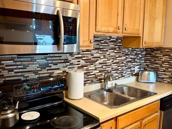 4110 Rahn Road, Unit 202, Eagan, MN 55122