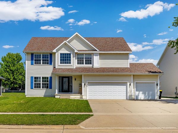 595 SE Whitetail Lane, Waukee, IA 50263
