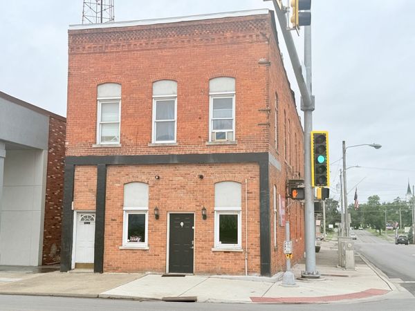 1 S Main Street , Unit 3, Harrisburg, IL 62946