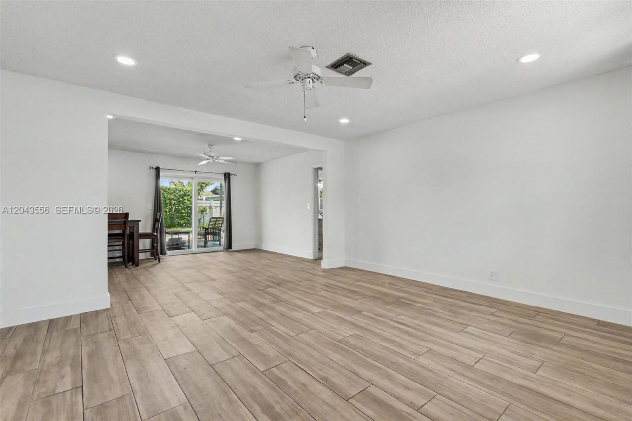 3941 NW 4th Ct , Coconut Creek, FL 33066 Photo