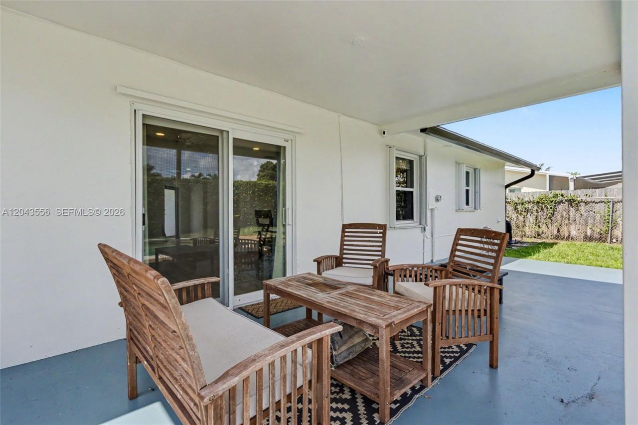 3941 NW 4th Ct , Coconut Creek, FL 33066 Photo