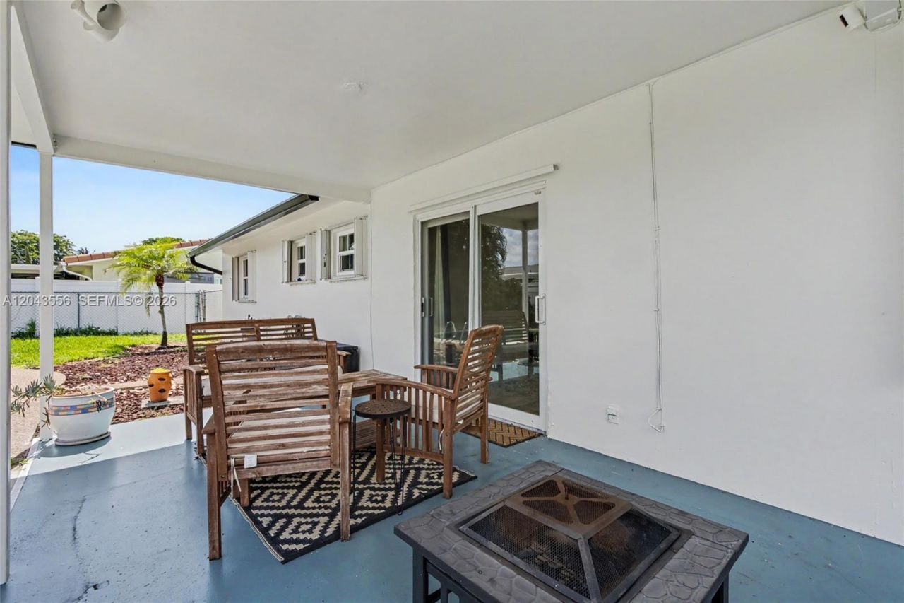 3941 NW 4th Ct , Coconut Creek, FL 33066 Photo