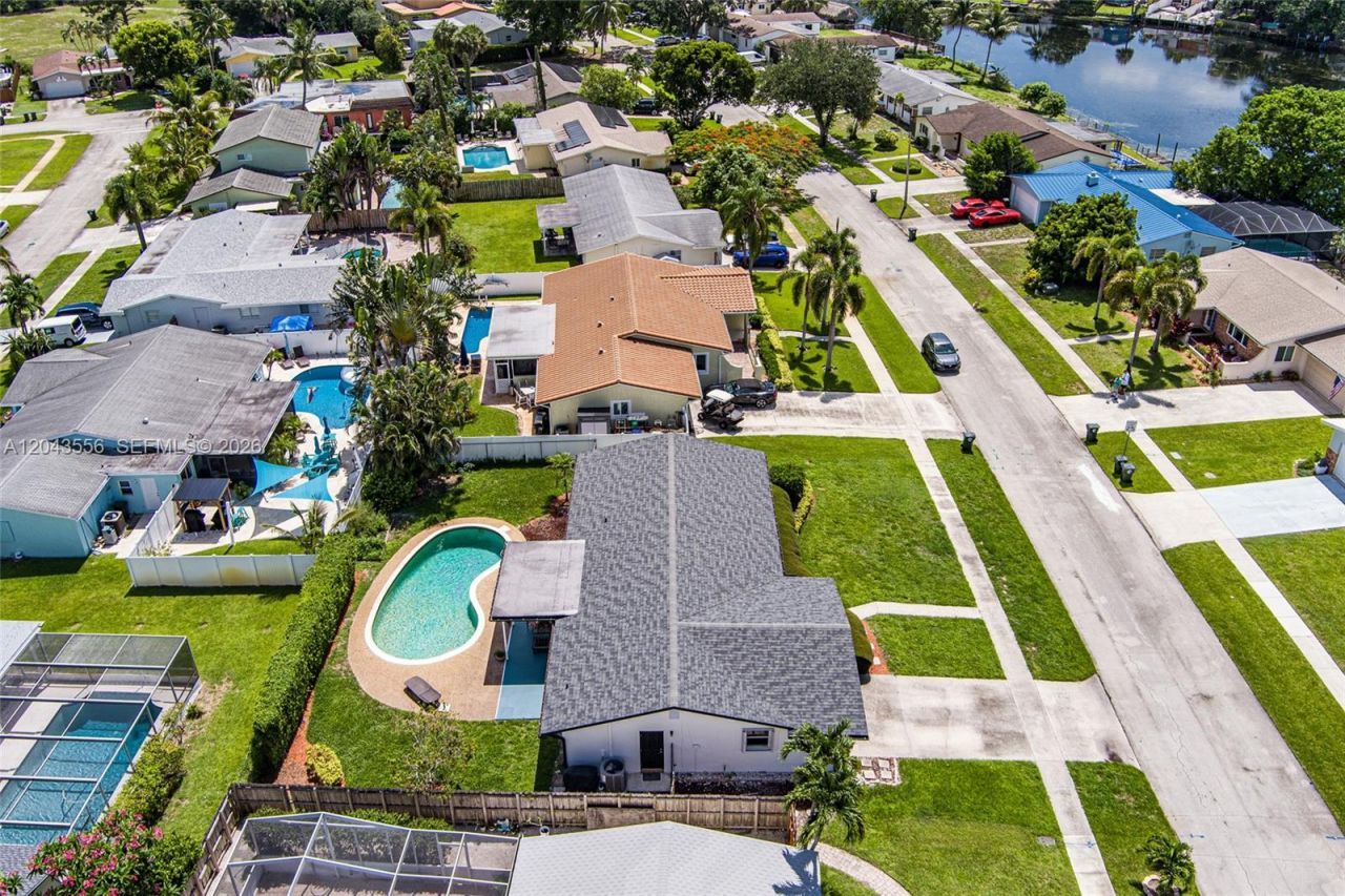 3941 NW 4th Ct , Coconut Creek, FL 33066 Photo