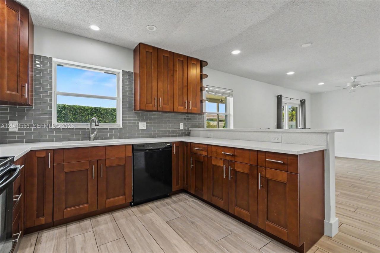 3941 NW 4th Ct , Coconut Creek, FL 33066 Photo