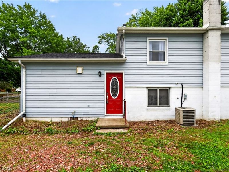 1154 Meadowbrook Avenue, Alliance, OH 44601 Photo 12