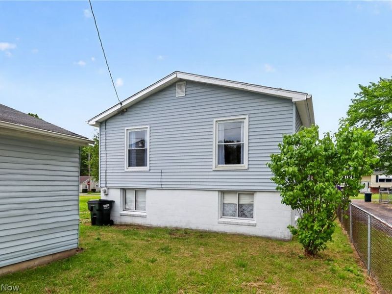 1154 Meadowbrook Avenue, Alliance, OH 44601 Photo 13