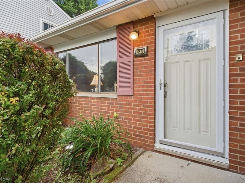6670 Glenallen Avenue, Solon, OH 44139 Photo 3