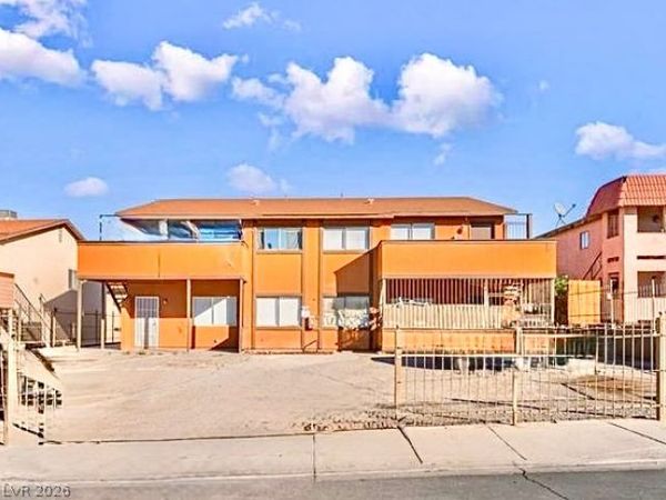 6982 Hopkins Drive, Las Vegas, NV 89156