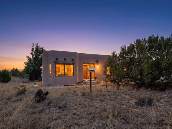 13 Domingo Road, Santa Fe, NM 87508