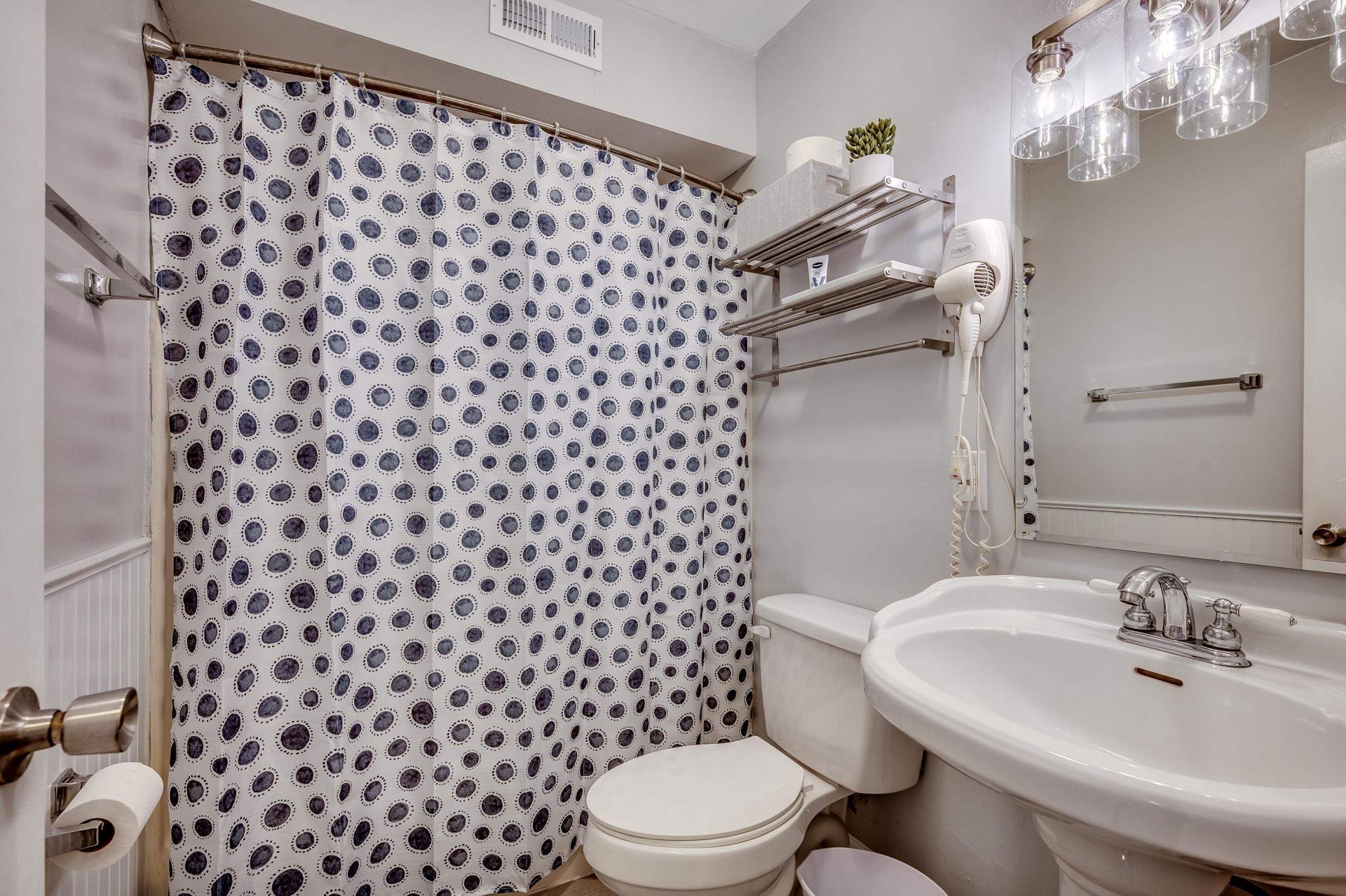 400 N Waccamaw Dr. Photo 4