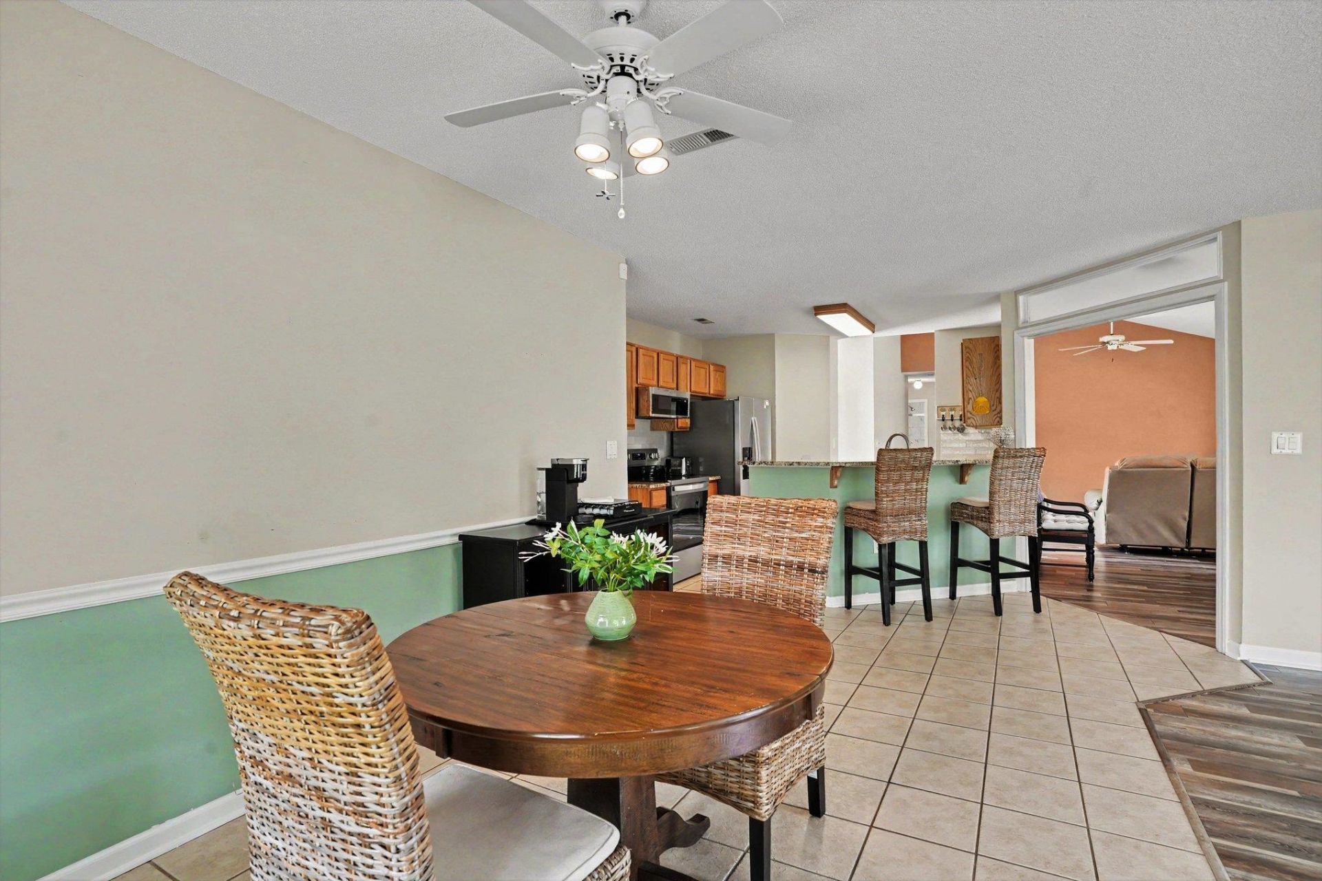 1465 Berkshire Ct. Photo 14
