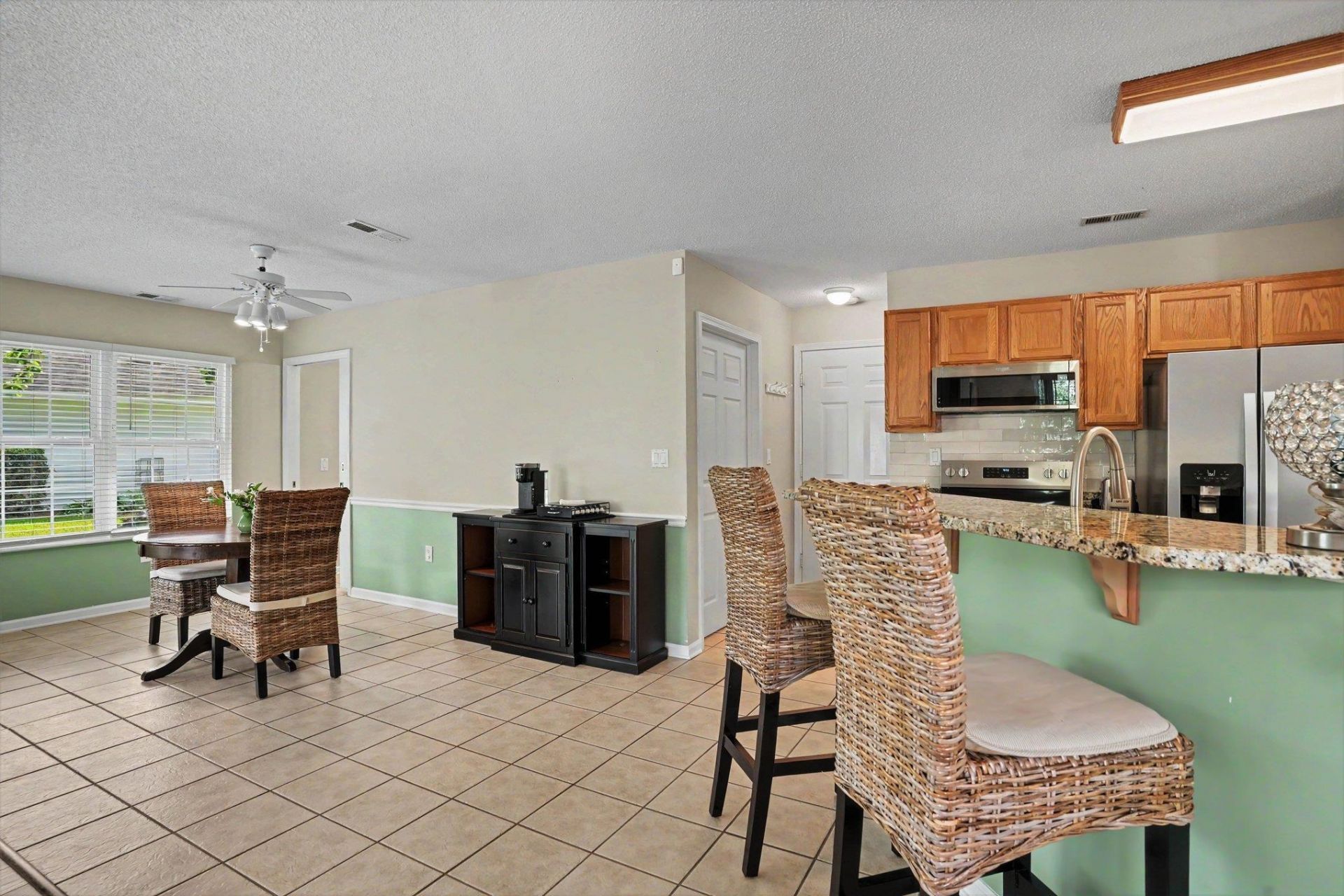 1465 Berkshire Ct. Photo 15