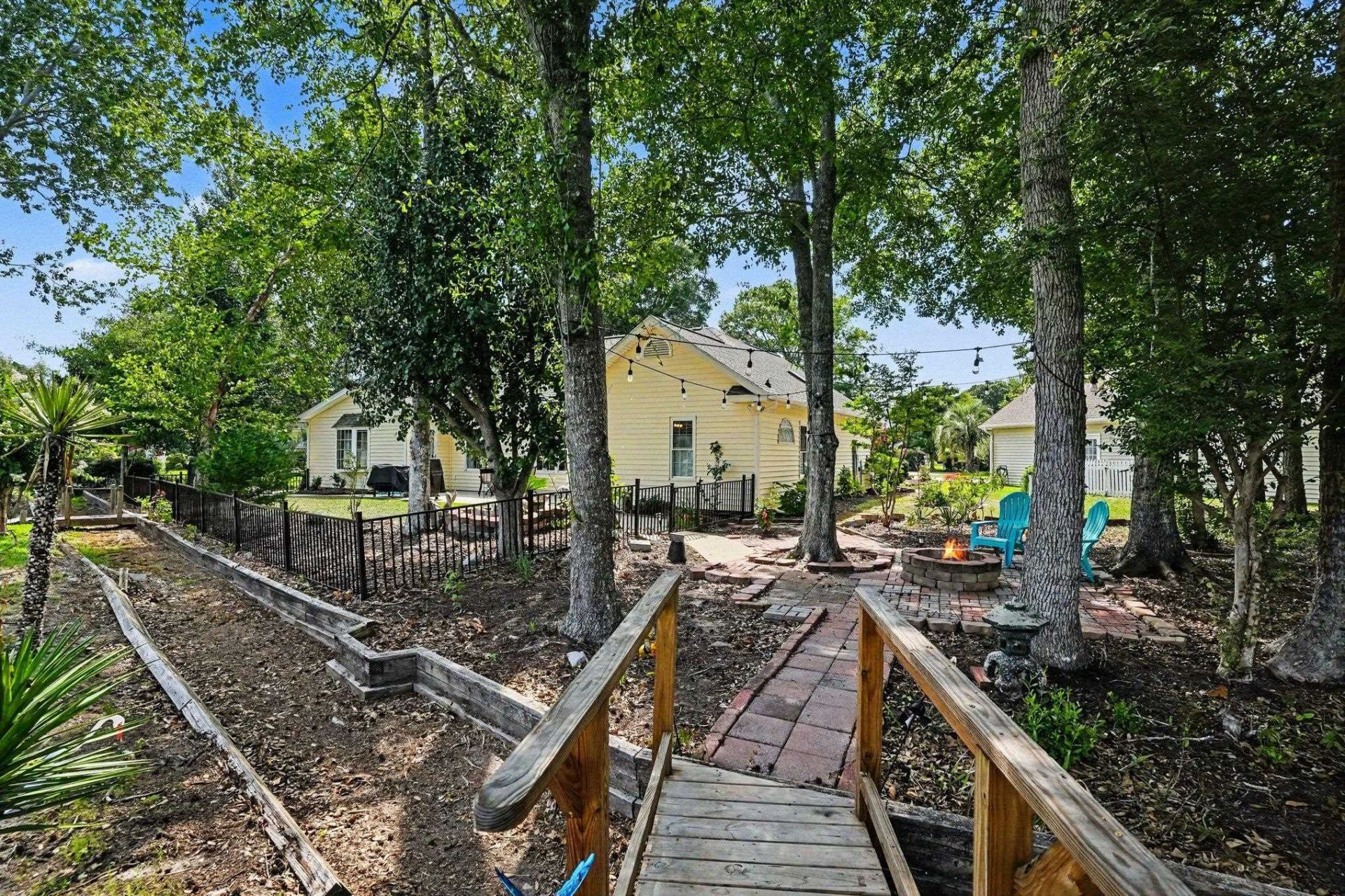 1465 Berkshire Ct. Photo 36