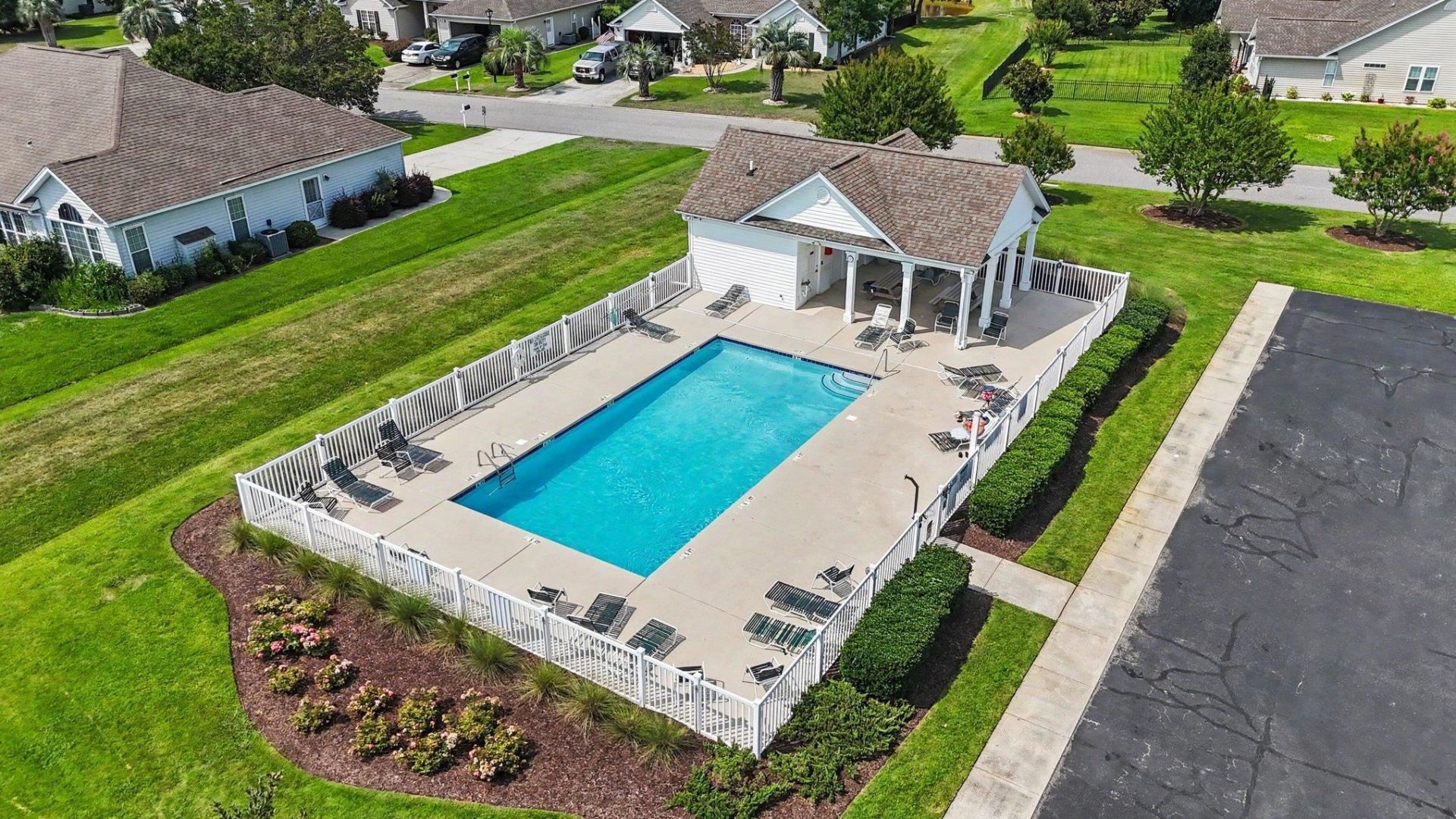 1465 Berkshire Ct. Photo 44