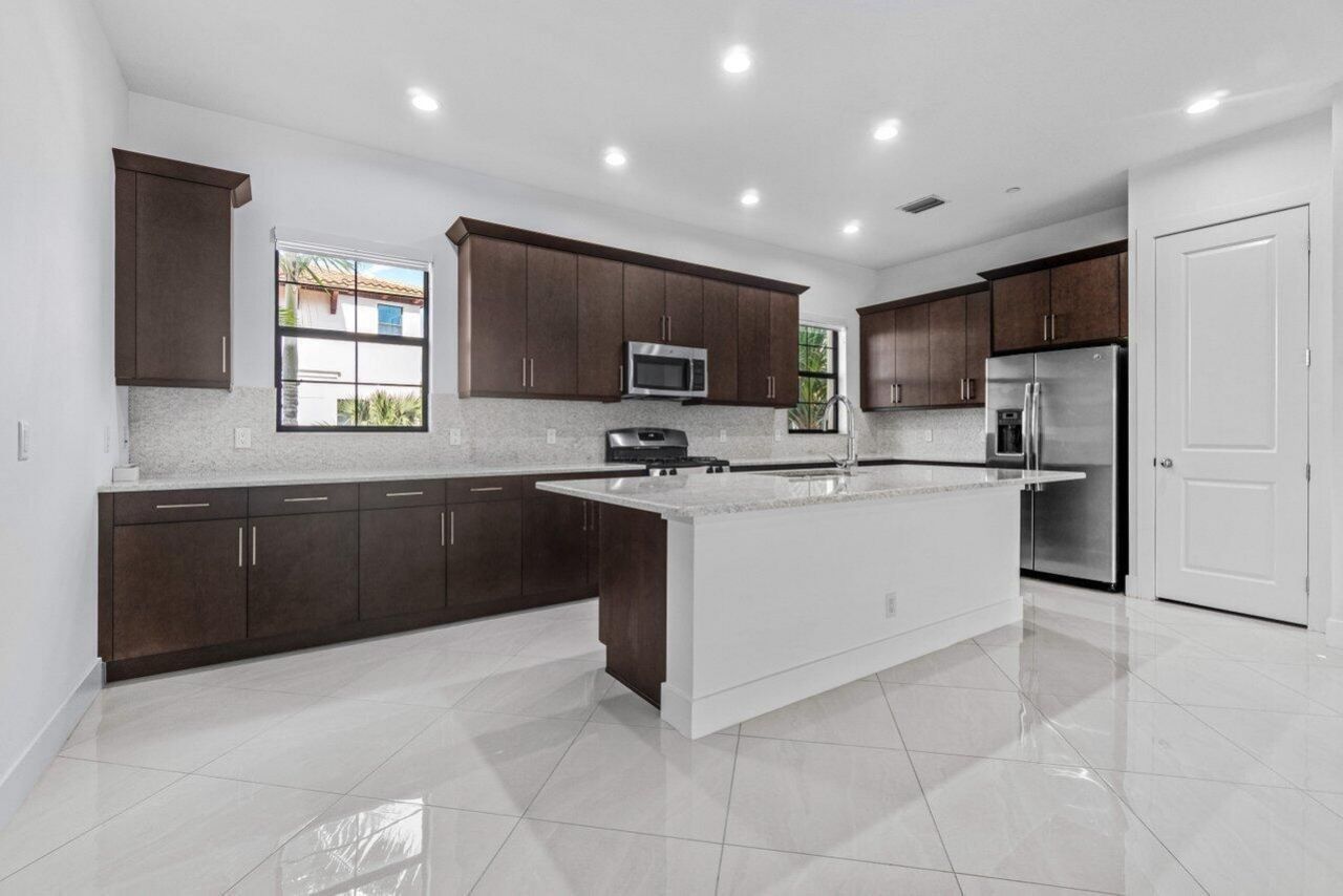 7115 Edison Place, Palm Beach Gardens, FL 33418 Photo