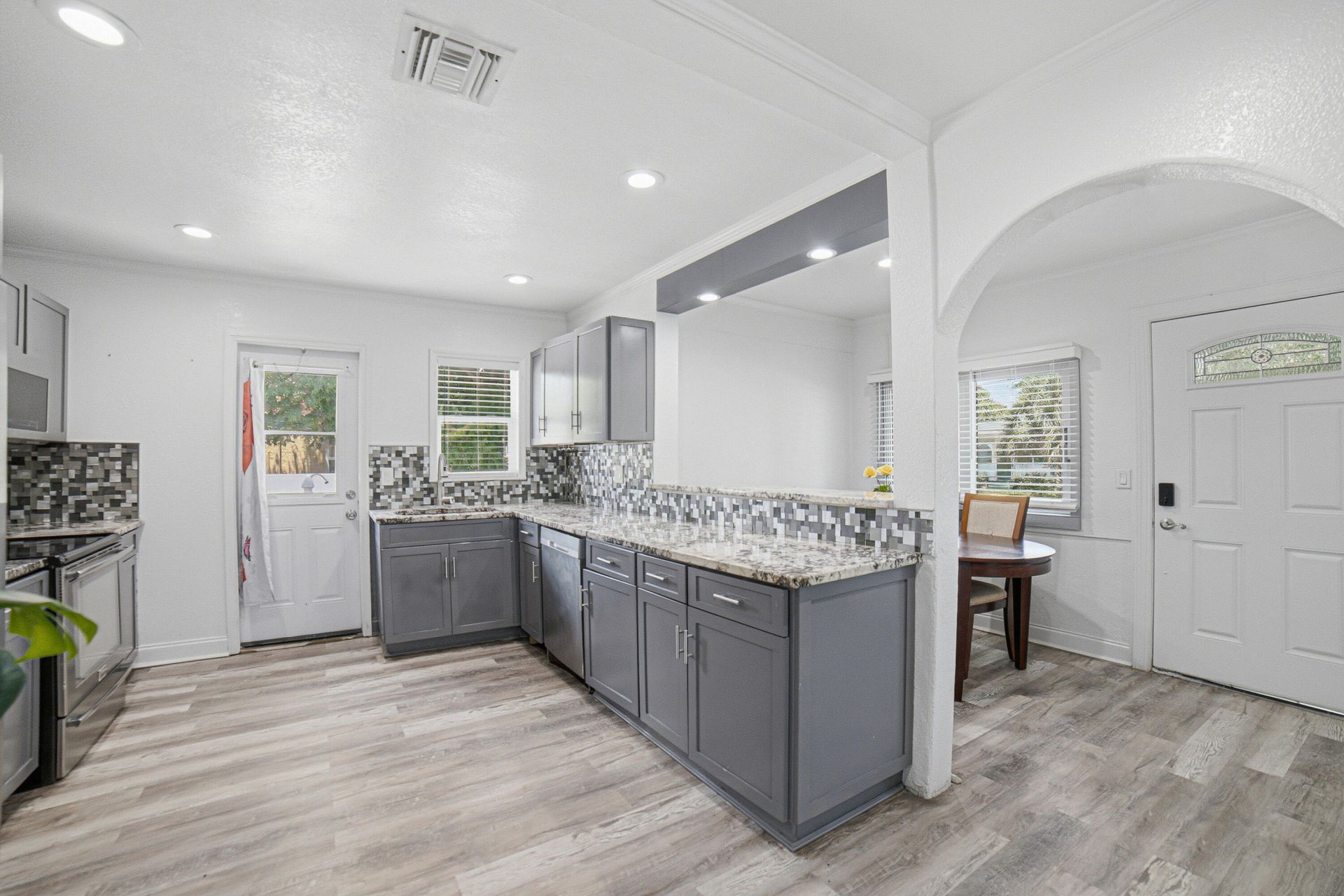 422 49th Street, West Palm Beach, FL 33407 Photo