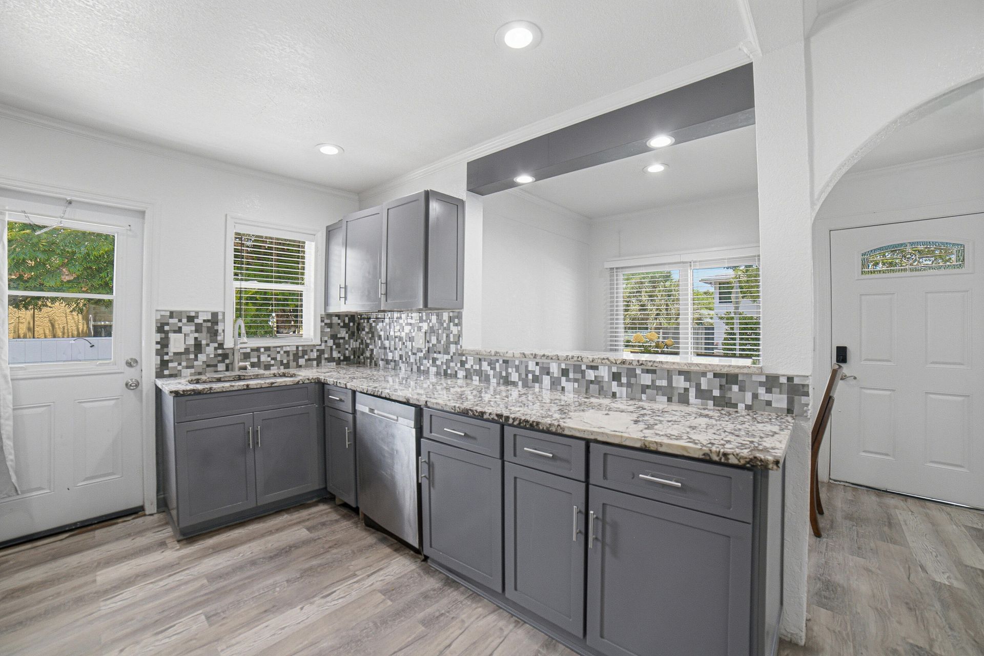 422 49th Street, West Palm Beach, FL 33407 Photo