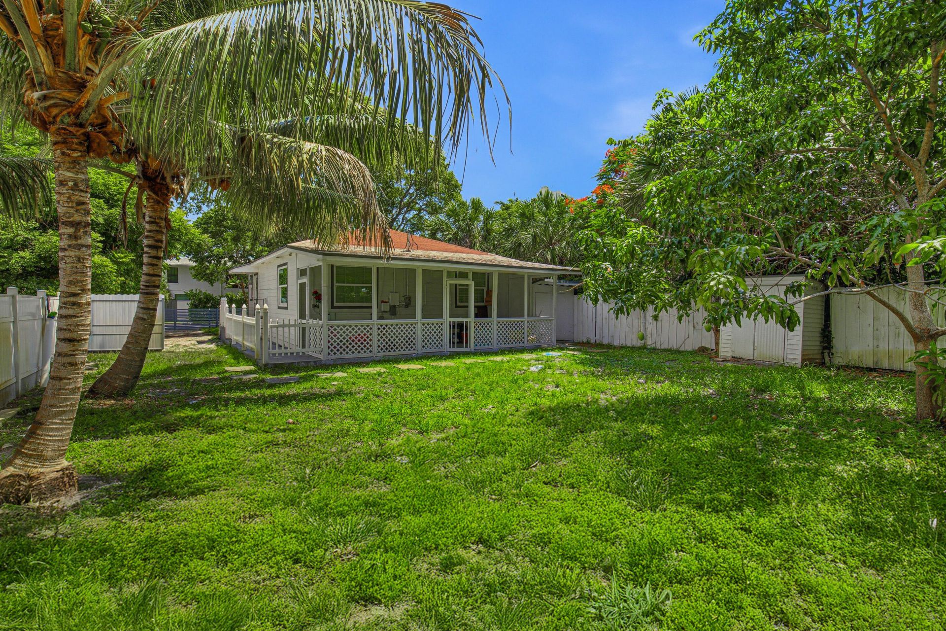 422 49th Street, West Palm Beach, FL 33407 Photo