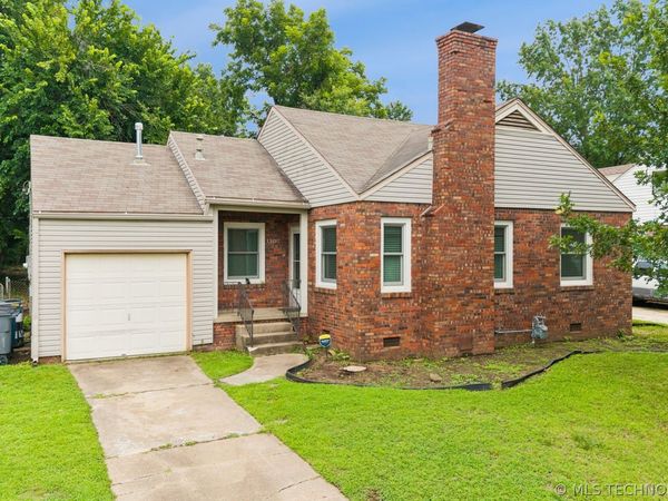 1307 S Quebec Avenue , Tulsa, OK 74112