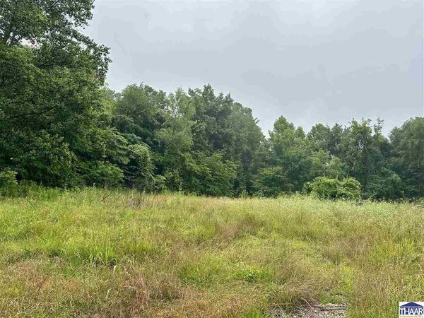 4712 W Old US 40, West Terre Haute, IN 47885