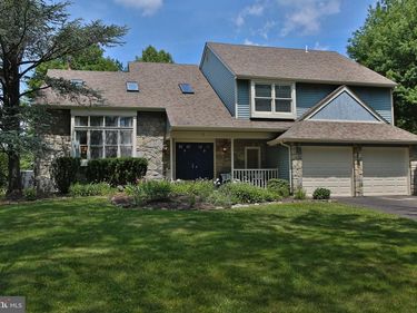 5 ZINNIA DRIVE, NEWTOWN, PA 18940