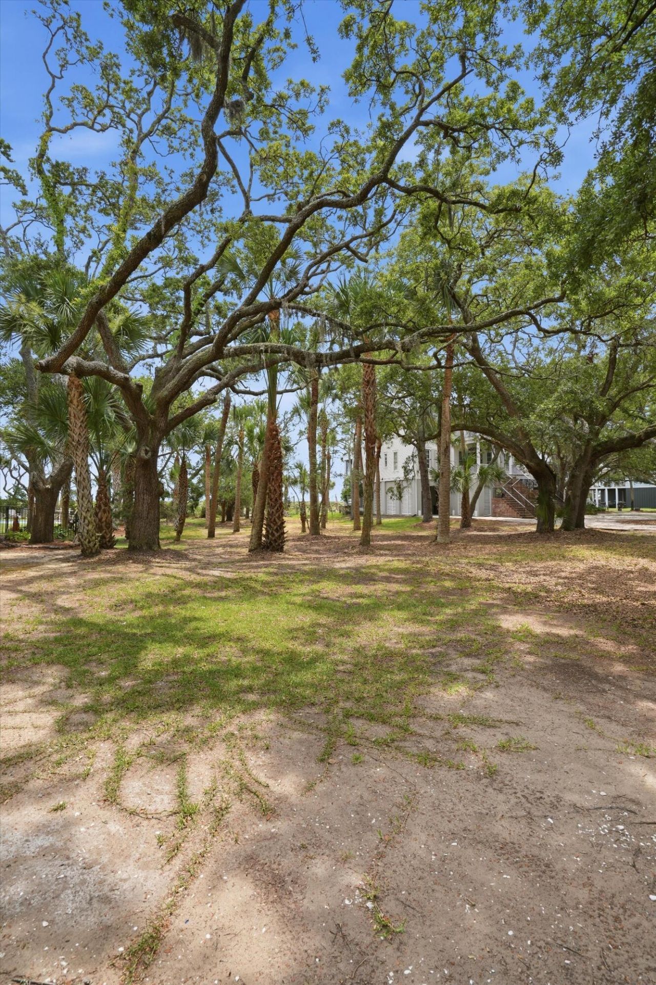 14 Hammocks Way Photo 16