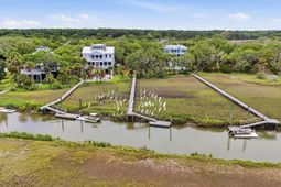 14 Hammocks Way photo 4