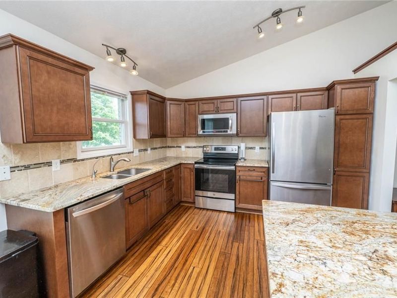 129 Honeysuckle Way, Eaton, OH 45320 Photo 28