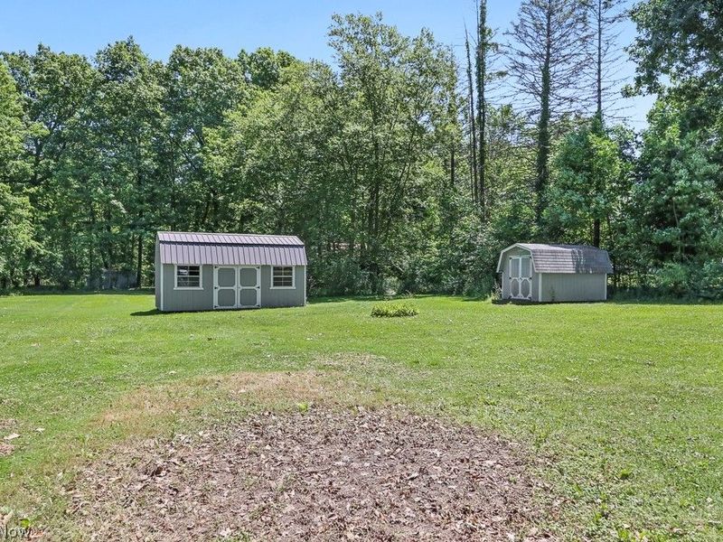 6000 Oakhill Avenue NE, Alliance, OH 44601 Photo 36