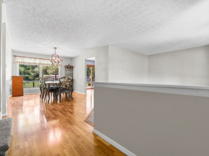 6000 Oakhill Avenue NE, Alliance, OH 44601 Photo 4