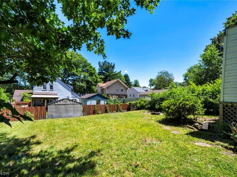 605 Saint Leger Avenue, Akron, OH 44305 Photo 35