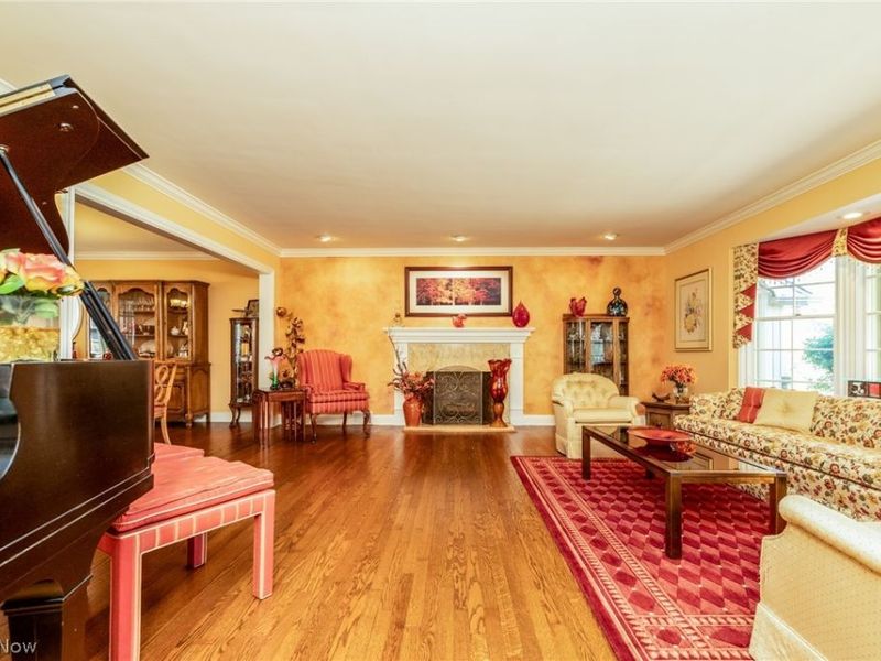 26016 Fairmount Boulevard, Beachwood, OH 44122 Photo 3