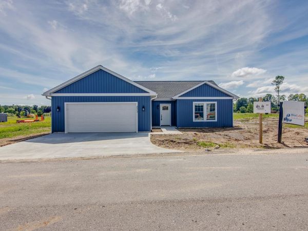 2073 Cottonwood Avenue, Grawn, MI 49637