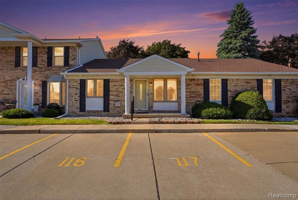 18160 Raleigh Square Drive, Southgate, MI 48195 Main Photo